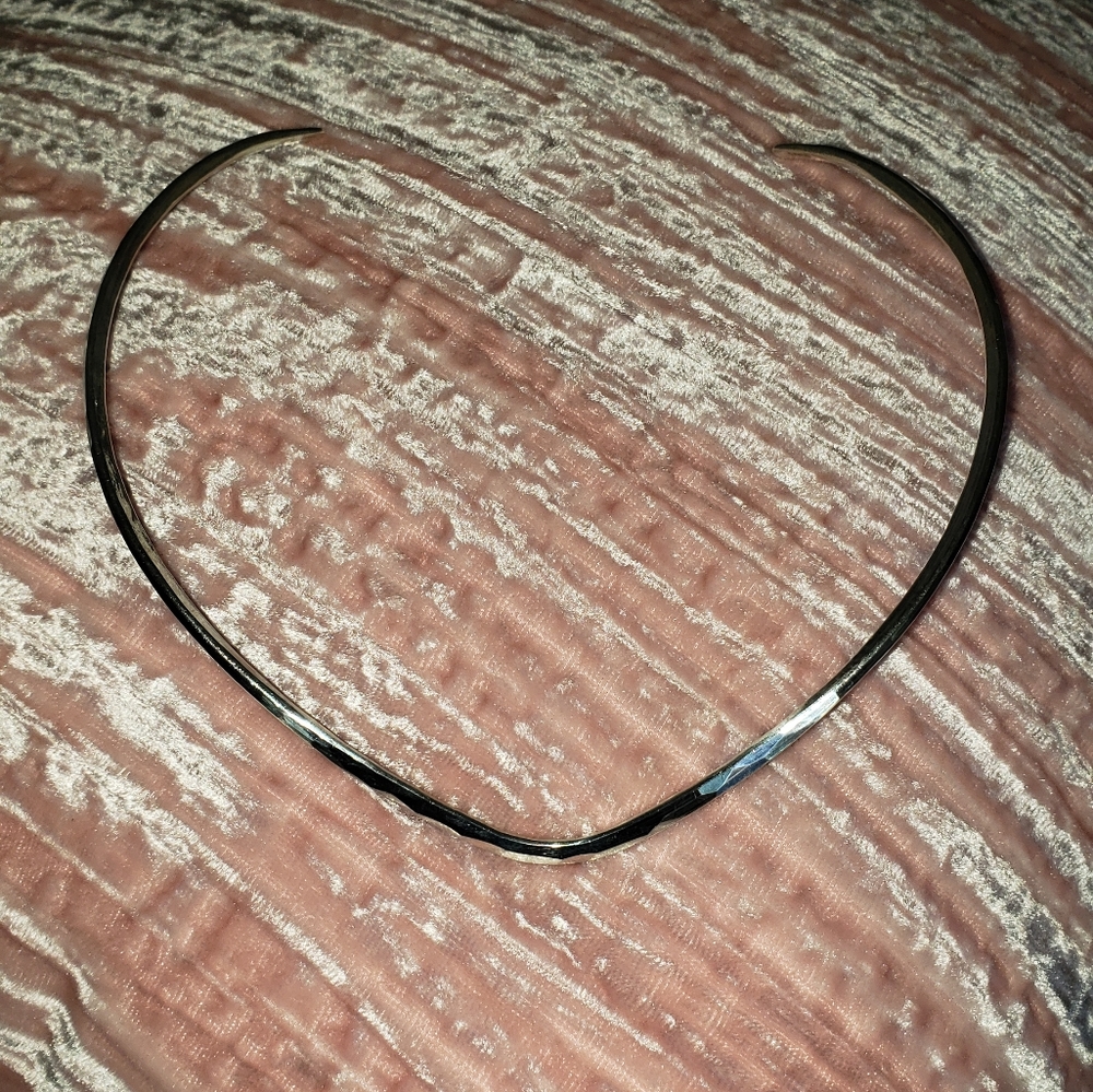 STINN Hammered Sterling silver choker neklace